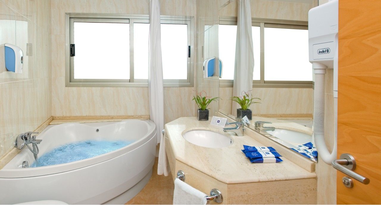 Hotel Rh Gijon & Spa Gandia Zewnętrze zdjęcie